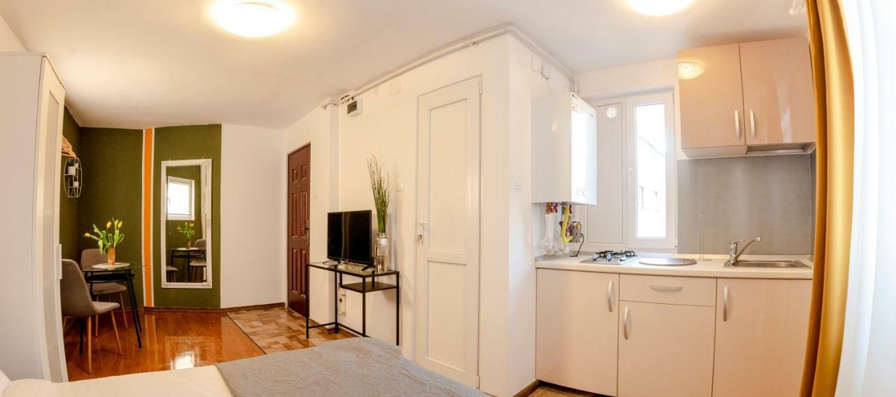 Color Apartments Downtown 부쿠레슈티 외부 사진